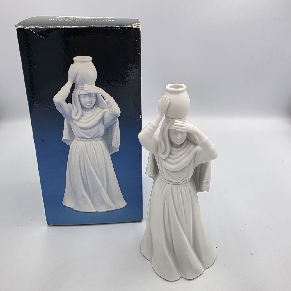 VTG Avon Nativity Collectibles "Woman With Water Jug" 1990 With Box Christmas